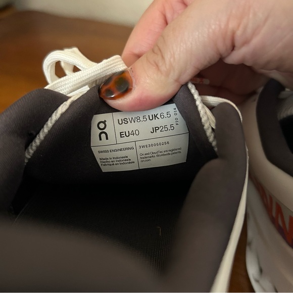 On Cloudsurfer Next Sneakers White Flame - Picture 8 of 9